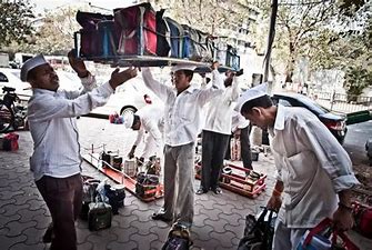 神奇的印度“達(dá)巴瓦拉”